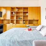 Panorama - Parking - Family&Groups - Self Ck-In & Access